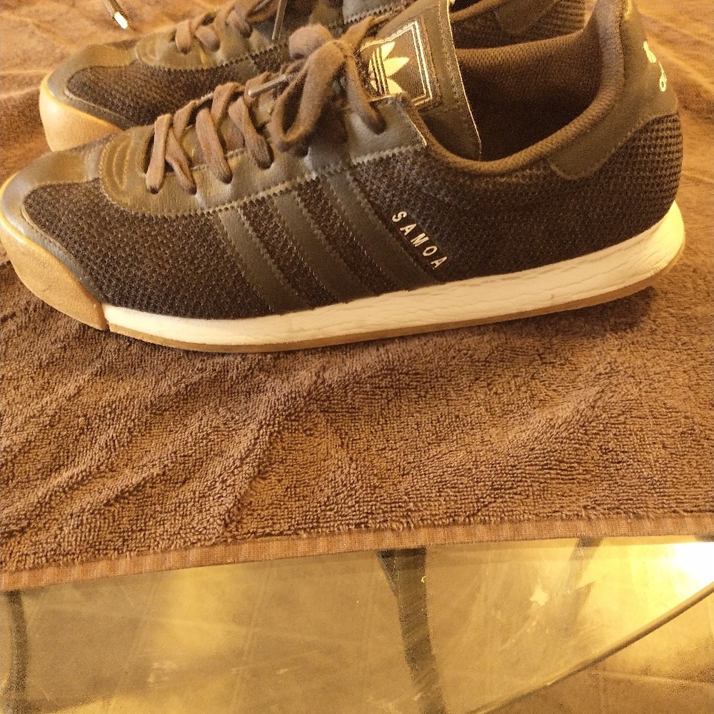 Shoes - Picture 4 of 4